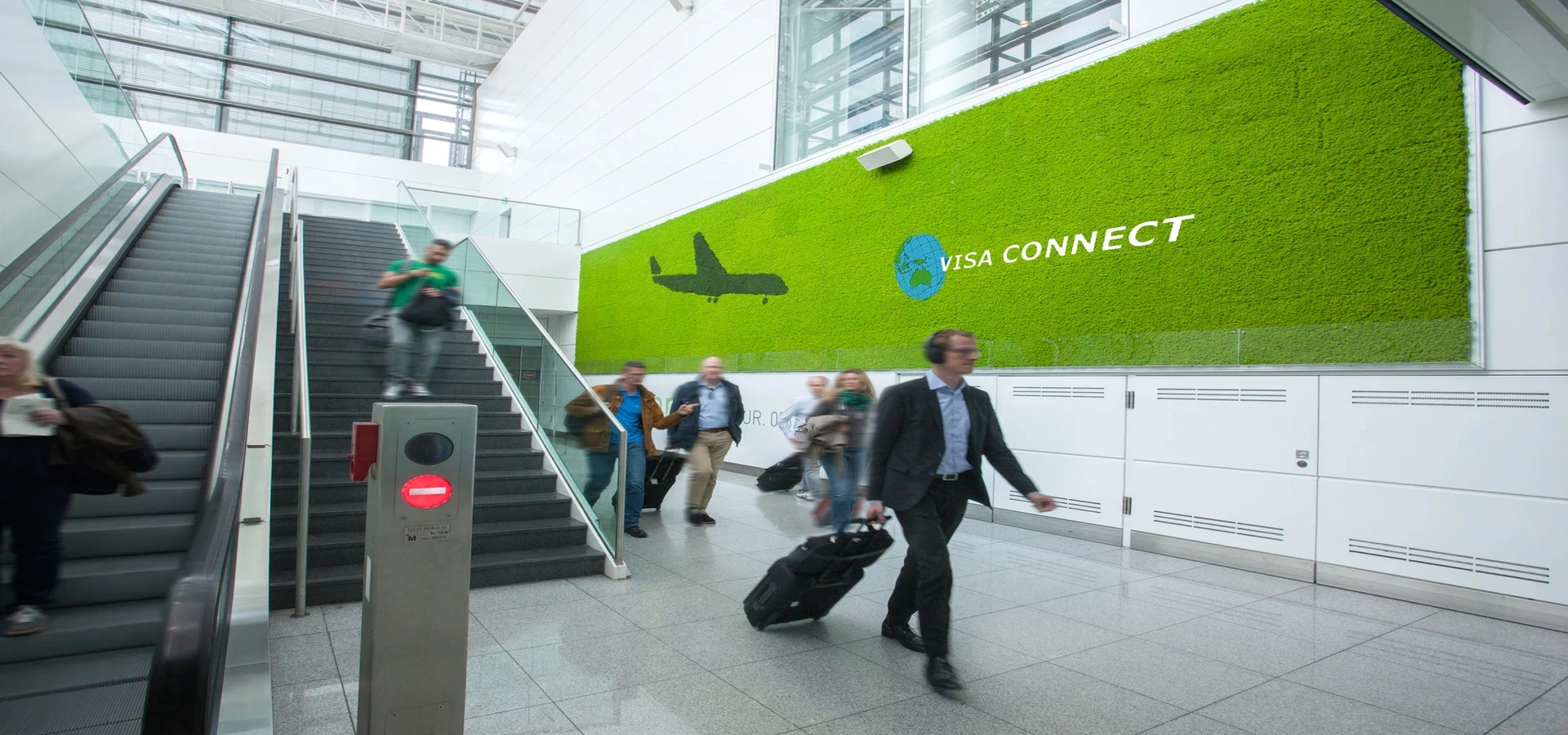 Visaconnect Peoples at the airport